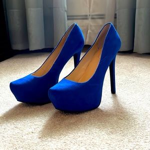 Jessica Simpson heels